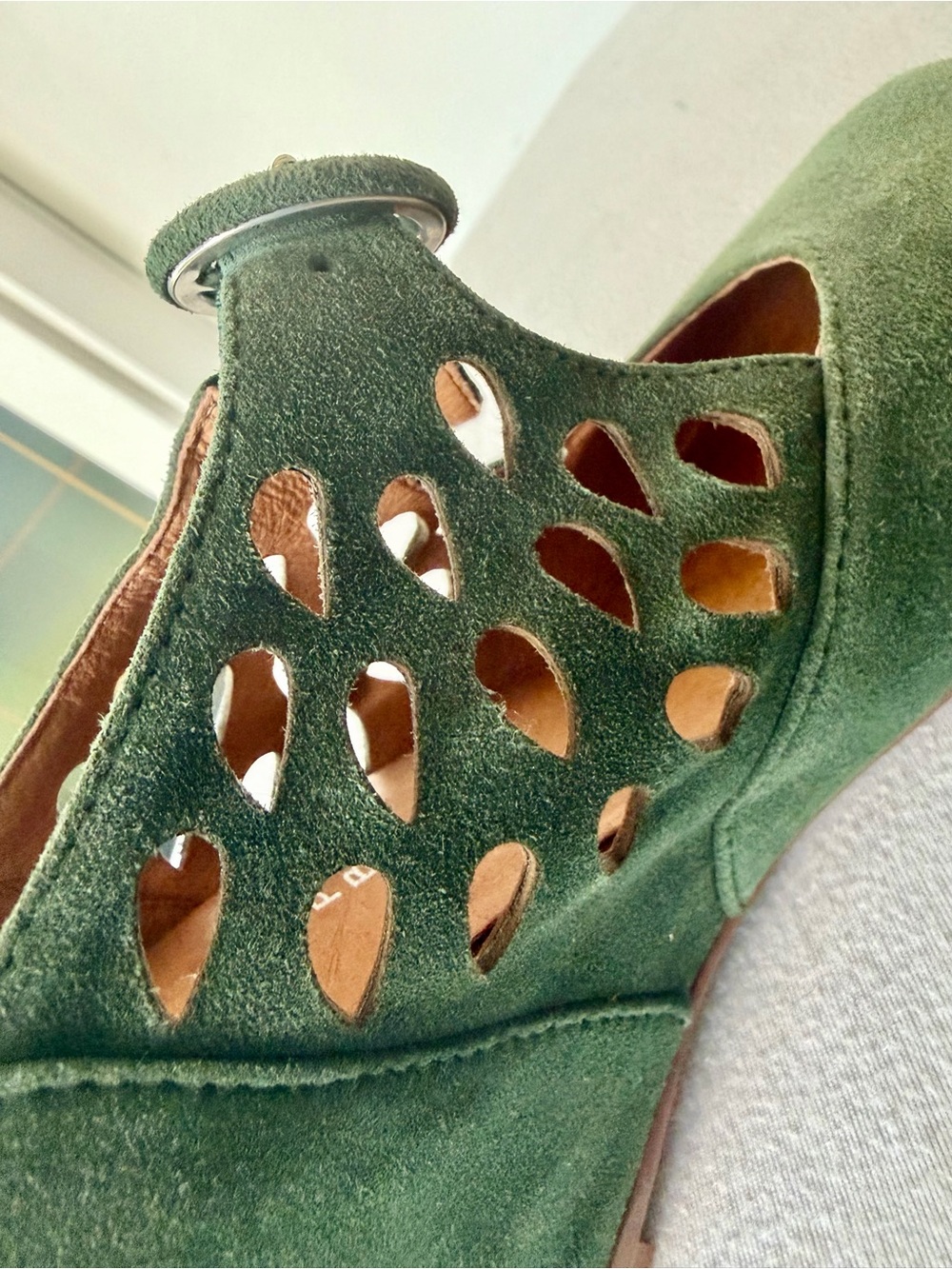 Jeffrey Campbell Havana Last Suede maryJane Buckle Wedges, green, like new - Picture 8 of 14